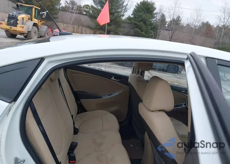 2012 Hyundai Accent Gls z USA, uszkodzony, nr VIN KMHCU4AE6CU238673